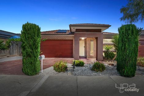 Property photo of 40 Cooloongup Crescent Harkness VIC 3337