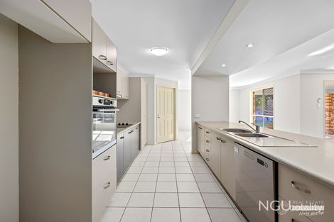 Property photo of 11 Heath Court Brassall QLD 4305