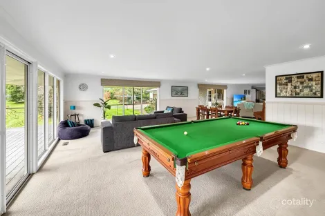 Property photo of 5 Massimo Court Drouin VIC 3818