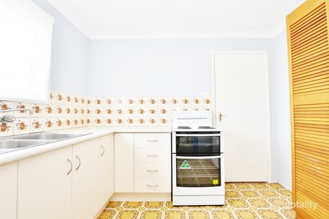 1/3 Macarthur St, Koongal, QLD 4701