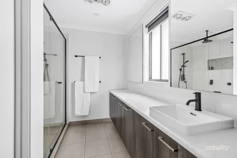 Property photo of 210 Boundary Road Mount Duneed VIC 3217