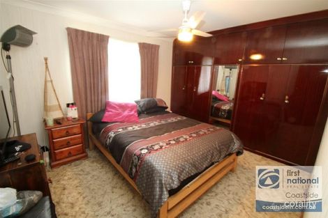 Property photo of 293 Reddall Parade Mount Warrigal NSW 2528