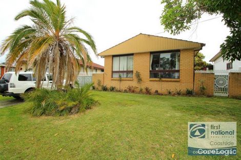 Property photo of 293 Reddall Parade Mount Warrigal NSW 2528