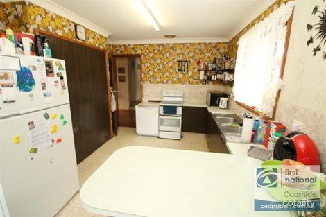 Property photo of 293 Reddall Parade Mount Warrigal NSW 2528