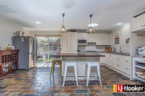 23 Parkside Dr, Thornlie, WA 6108