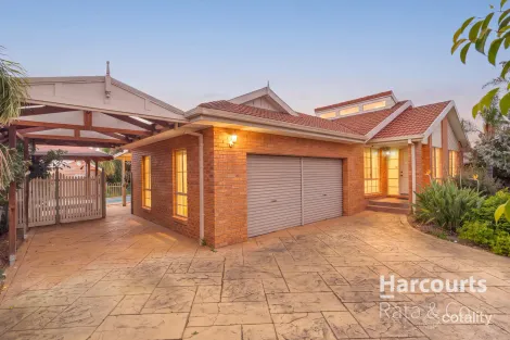 31 BRADLEY DR, MILL PARK, VIC 3082