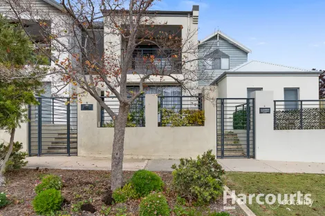 Property photo of 6 Orenco Bend Clarkson WA 6030