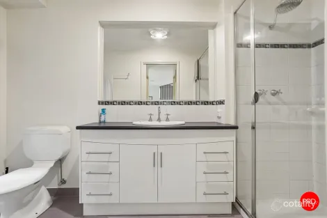 Property photo of 30 Needlewood Drive Kangaroo Flat VIC 3555