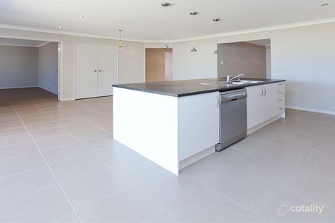 Property photo of 28 Kinglake Avenue Springfield Lakes QLD 4300