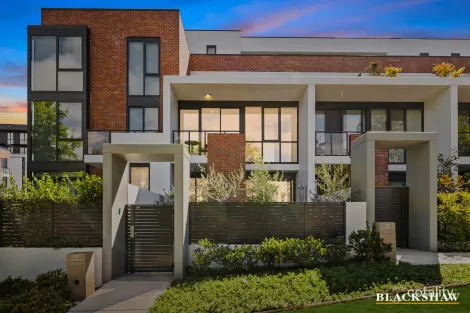 Property photo of 4/3 Stuart Street Griffith ACT 2603