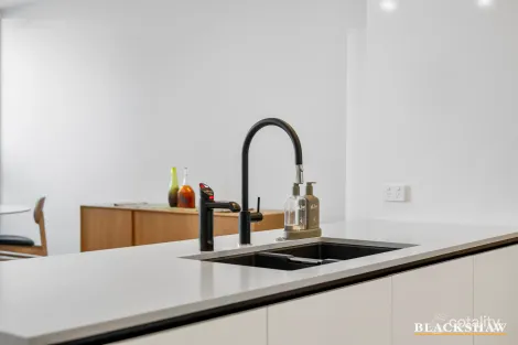 Property photo of 4/3 Stuart Street Griffith ACT 2603