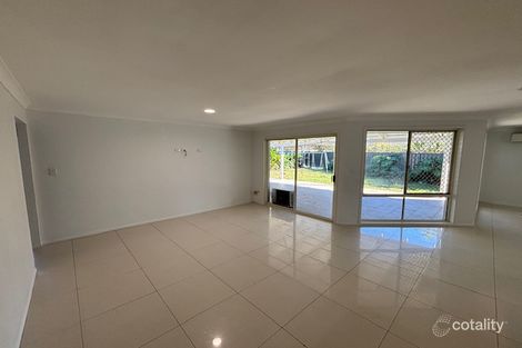 Property photo of 137 Monterey Keys Drive Helensvale QLD 4212