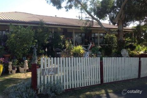 2 Elizabeth Ct, Pakenham, VIC 3810