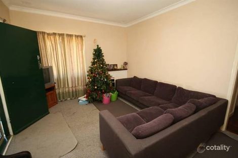 Property photo of 1 Thistle Street Withers WA 6230