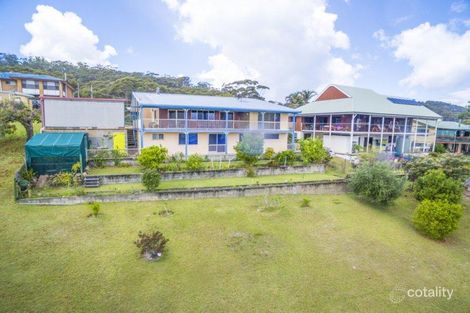 Property photo of 43 Rainbow Crescent Dunwich QLD 4183