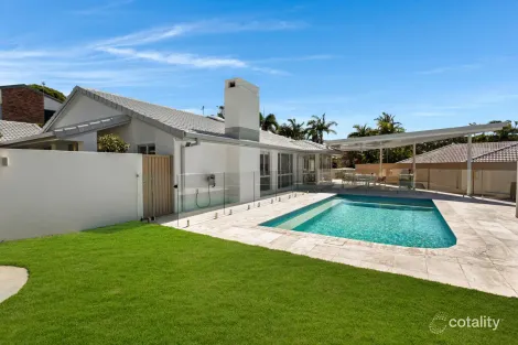 Property photo of 4 Orr Place Burleigh Waters QLD 4220