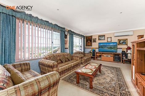 Property photo of 17 Kalbarri Crescent Bow Bowing NSW 2566