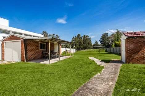 Property photo of 15 Lake Parade East Corrimal NSW 2518