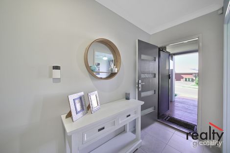 Property photo of 7 Kingsman Avenue Elderslie NSW 2570