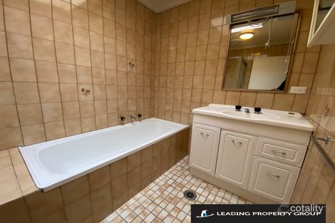 Property photo of 2/428 Kotthoff Street Lavington NSW 2641