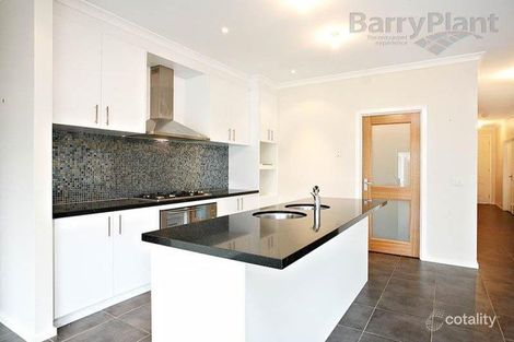 Property photo of 595 Eynesbury Road Eynesbury VIC 3338