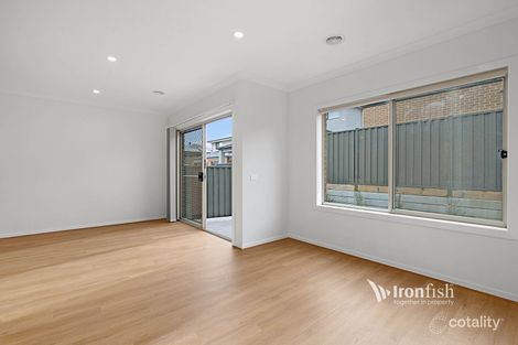 Property photo of 16 Excalibur Street Berwick VIC 3806