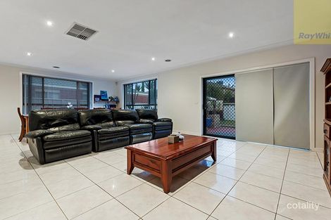 Property photo of 8 Mosman Way Craigieburn VIC 3064