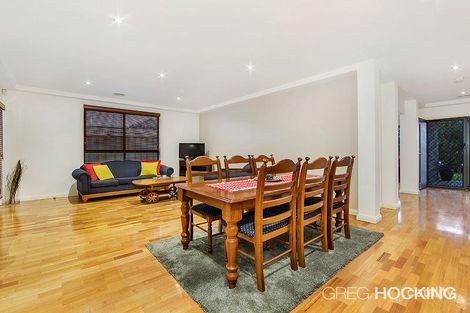 Property photo of 58 Jindabyne Avenue Taylors Hill VIC 3037