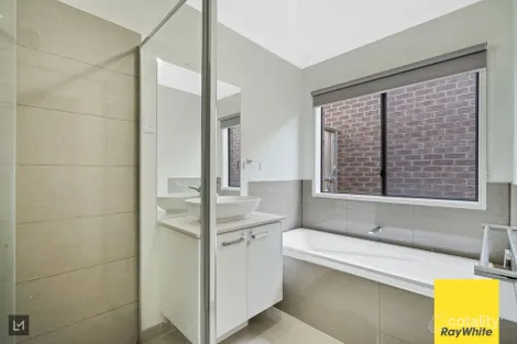 Property photo of 4 Blush Terrace Tarneit VIC 3029