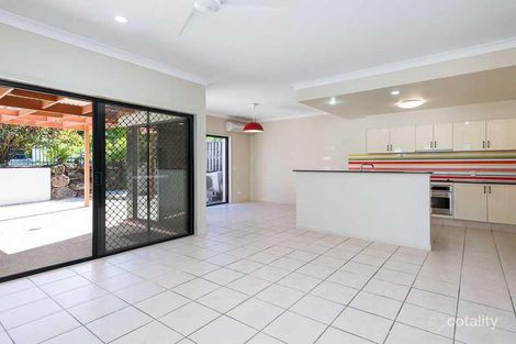 Property photo of 15 Duxton Drive Varsity Lakes QLD 4227