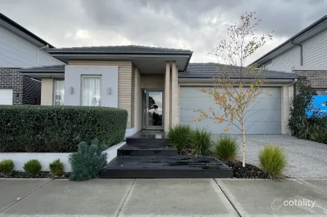 15 Lever Cct, Officer South, VIC 3809