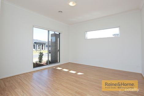 Property photo of 16 Pembridge Avenue Williams Landing VIC 3027
