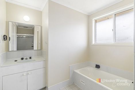 Property photo of 1/33 De L'Isle Drive Watanobbi NSW 2259