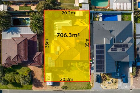 Property photo of 12 Biscay Road Sorrento WA 6020