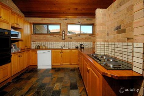 Property photo of 10 Walsh Close Illawong NSW 2234
