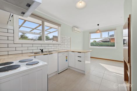 Property photo of 5 Godwin Street Wendouree VIC 3355