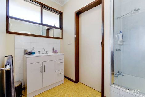 Property photo of 2/25 Mambourin Street Werribee VIC 3030