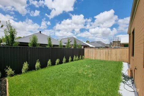Property photo of 20 Alto Crescent Greenvale VIC 3059