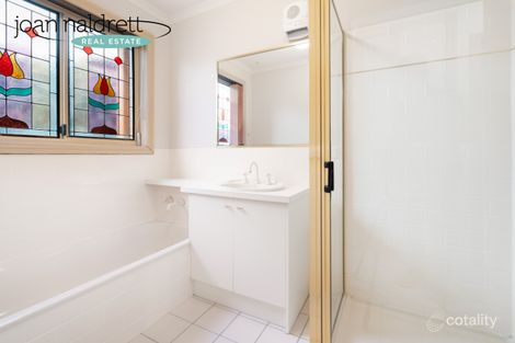 Property photo of 22 Central Place Wodonga VIC 3690