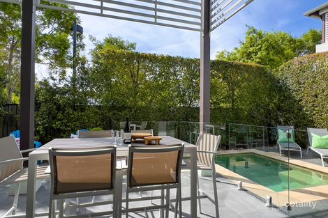 Property photo of 9/2 Lake Weyba Drive Noosaville QLD 4566