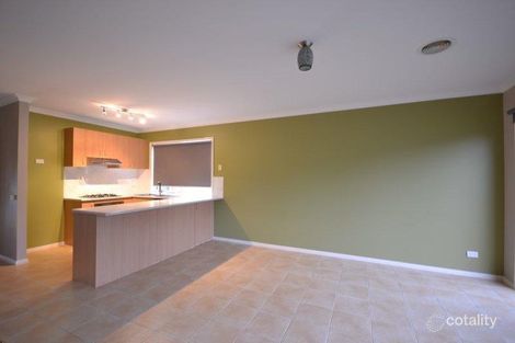 Property photo of 5 Horsham Drive Cranbourne East VIC 3977