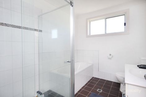 Property photo of 2/5A Boomerang Street Beresfield NSW 2322