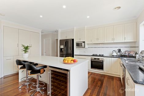 Property photo of 5 Figtree Lane Strathdale VIC 3550