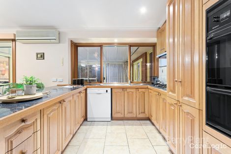 Property photo of 24 Eucalypt Drive Mill Park VIC 3082