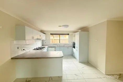 Property photo of 35 The Parkway Hampton Park VIC 3976