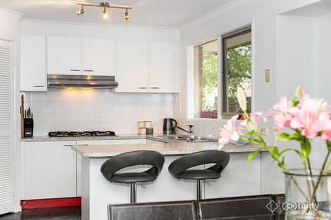 Property photo of 17 Sullivan Drive Somerville VIC 3912