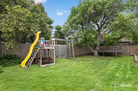 Property photo of 17 Sullivan Drive Somerville VIC 3912