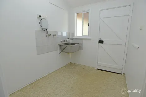 Property photo of 105 Archibald Street Willagee WA 6156