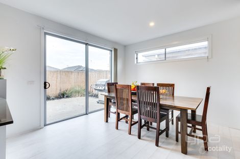 Property photo of 1A Focal Road Werribee VIC 3030
