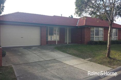 7 Collett Ave, Roxburgh Park, VIC 3064